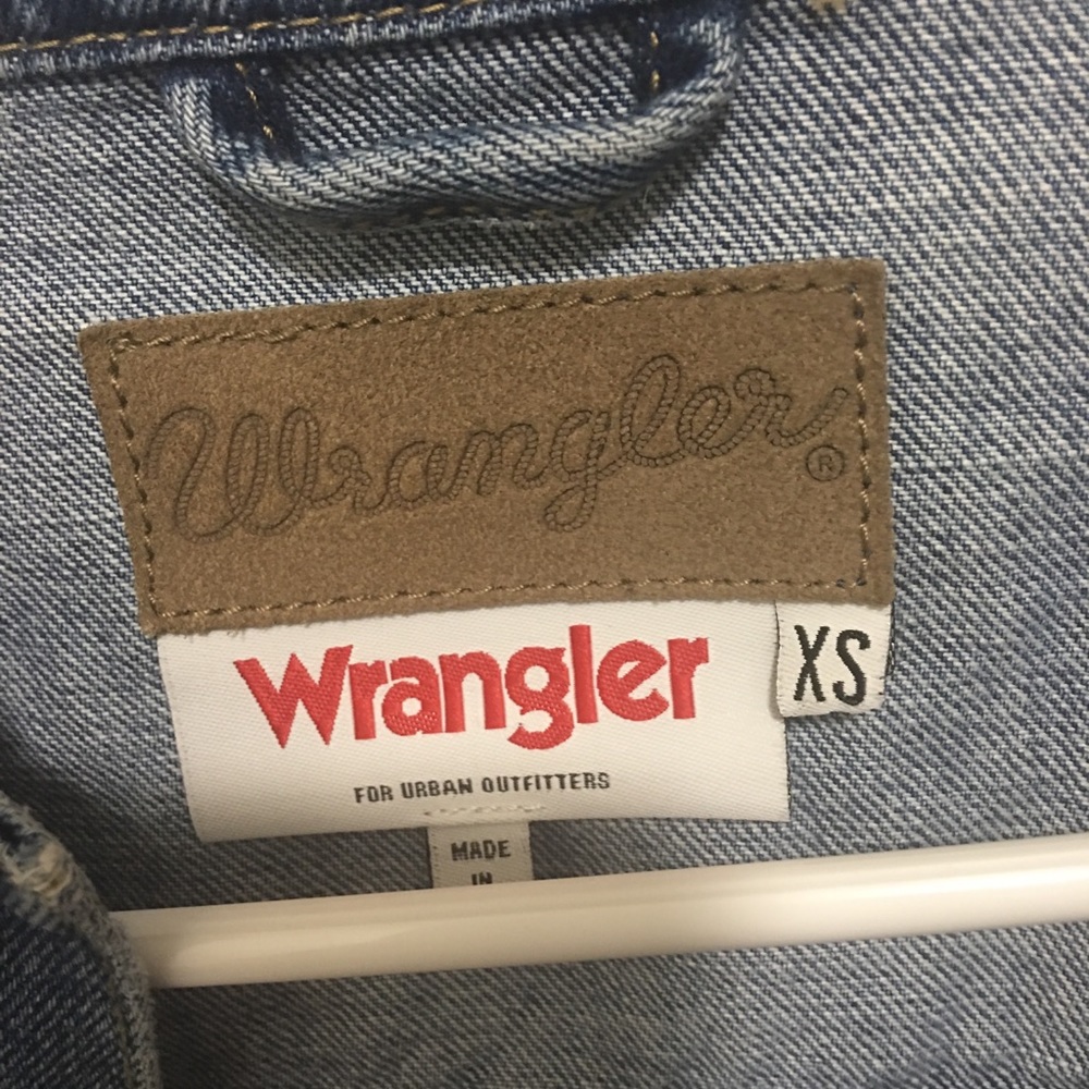 Jeans jacket - Picture 2 of 3